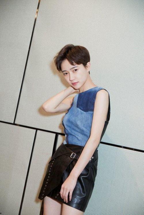 圈内爆料焦俊艳感情,圈内爆料揭示神秘恋情