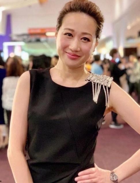 王晶爆料香港女演员视频,事件背后真相曝光  第2张