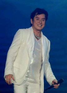 谭咏麟最新爆料身边美女,揭秘身边神秘美女生涯轨迹  第2张